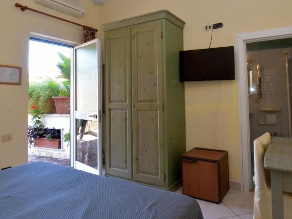Hotel L'Approdo : photo 1 de la chambre bungalow - vue sur jardin