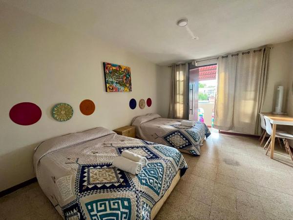 CASA CEMPOAL : photo 2 de la chambre chambre quadruple avec balcon