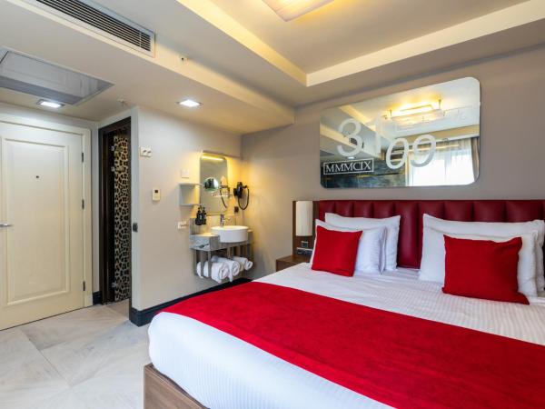 Ramada By Wyndham Istanbul Pera Taksim : photo 3 de la chambre chambre double standard