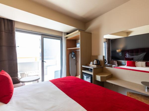 Ramada By Wyndham Istanbul Pera Taksim : photo 6 de la chambre chambre deluxe avec bain à remous