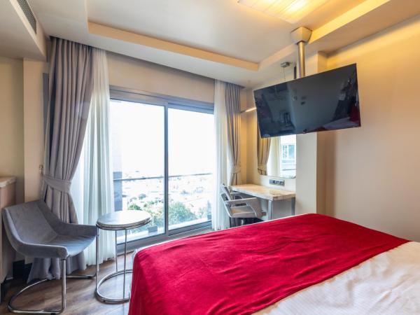 Ramada By Wyndham Istanbul Pera Taksim : photo 2 de la chambre suite 2 chambres