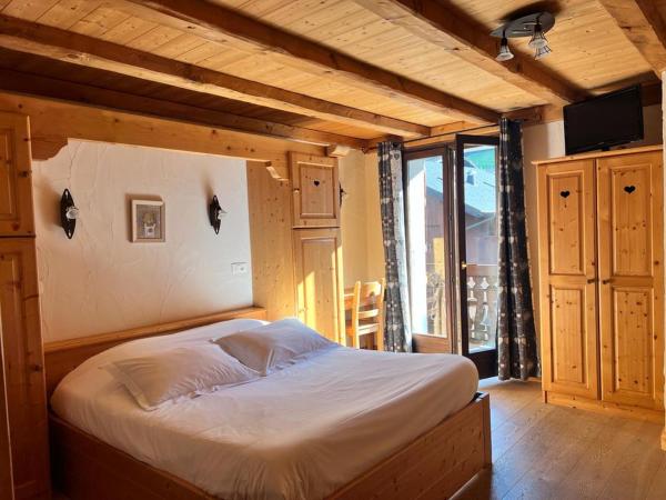 Fleur des Neiges : photo 2 de la chambre chambre familiale standard