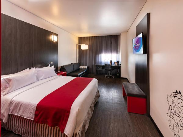 Ramada Encore by Wyndham Queretaro : photo 1 de la chambre chambre lit queen-size 