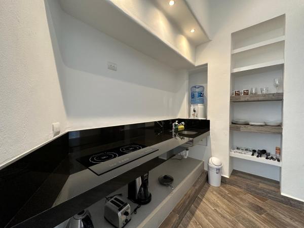 Casa Tortugas Boutique Hotel, An Authentic Hidden Gem in Cancun : photo 4 de la chambre suite junior - vue sur la lagune