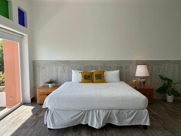 Casa Tortugas Boutique Hotel, An Authentic Hidden Gem in Cancun : photo 6 de la chambre suite junior - vue sur la lagune