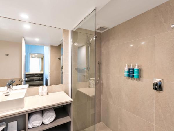 Novotel Cairns Oasis Resort : photo 8 de la chambre chambre de luxe avec 2 lits doubles