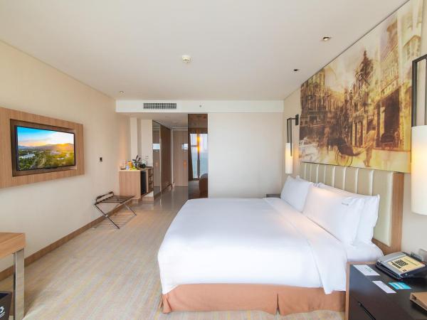 Holiday Inn Guangzhou Science City, an IHG Hotel- Free Canton Fair Shuttle Bus : photo 1 de la chambre chambre lit king-size standard - Étage supérieur