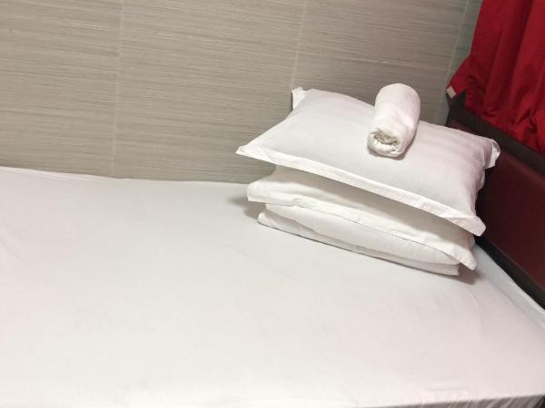 金源賓館 Golden Yuan Guest House : photo 2 de la chambre chambre double avec salle de bains privative