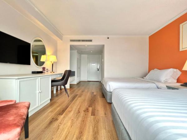 Grand China Bangkok : photo 4 de la chambre hébergement lits jumeaux supérieur - vue sur rivière