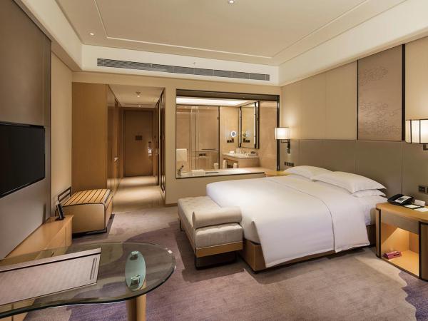 Doubletree By Hilton Chengdu Longquanyi : photo 3 de la chambre chambre lit king-size