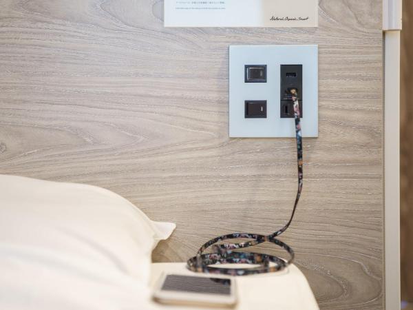 Super Hotel Chiba Ekimae : photo 8 de la chambre chambre lits jumeaux avec lit d'appoint - fumeurs
