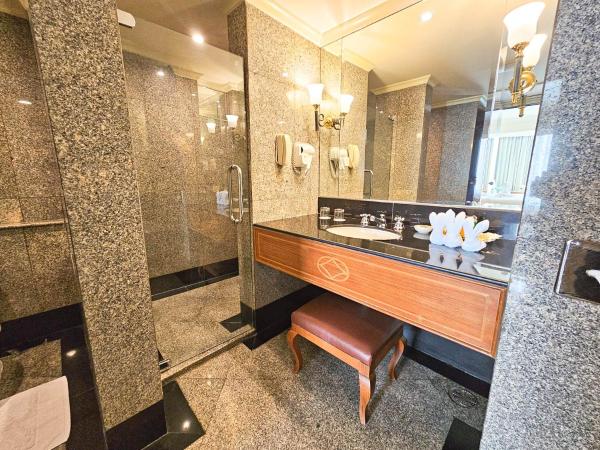 Montien Riverside Hotel Bangkok : photo 10 de la chambre suite exécutive