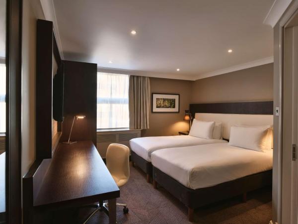 DoubleTree by Hilton London Ealing : photo 4 de la chambre chambre lits jumeaux deluxe