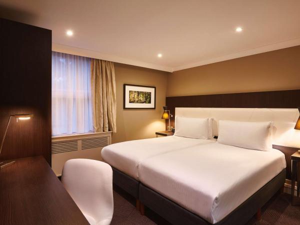 DoubleTree by Hilton London Ealing : photo 3 de la chambre chambre lit queen-size 