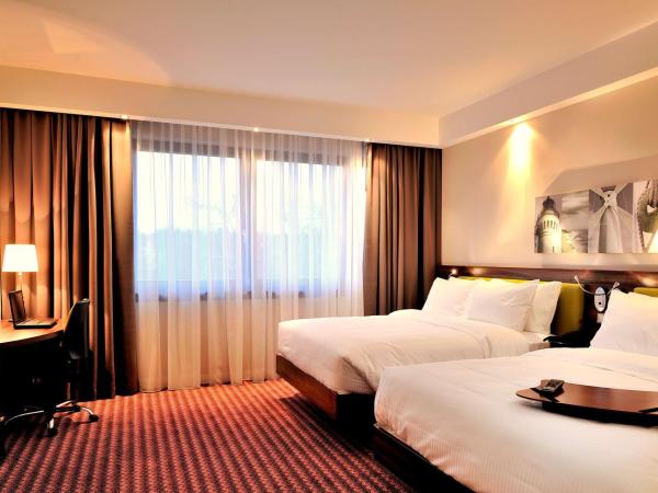 Hampton by Hilton Świnoujscie : photo 2 de la chambre chambre avec 2 grands lits queen-size 