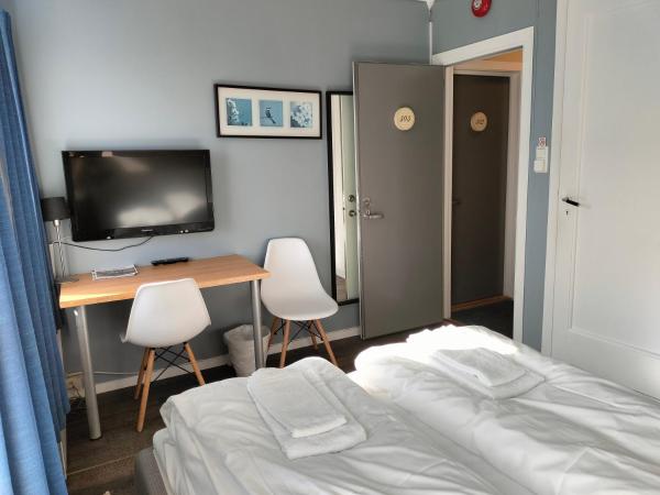 Sjøgløtt Gjestgiveri : photo 2 de la chambre chambre double