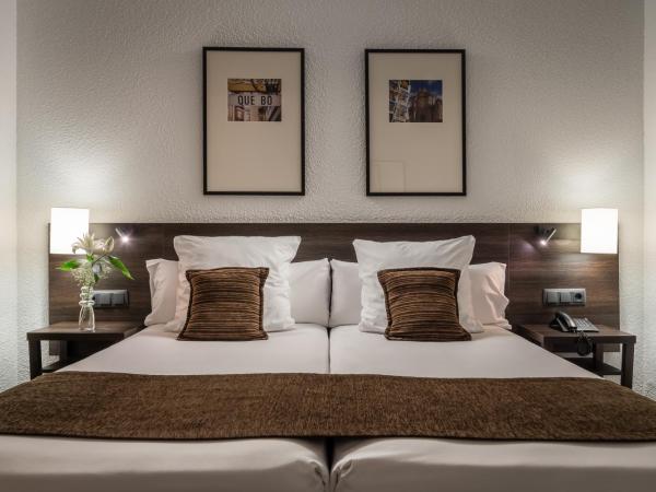 Hotel Medium Valencia : photo 4 de la chambre chambre familiale (2 adultes et 2 enfants)
