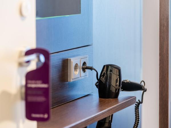 Premier Inn Nürnberg City Nordost : photo 4 de la chambre chambre double standard