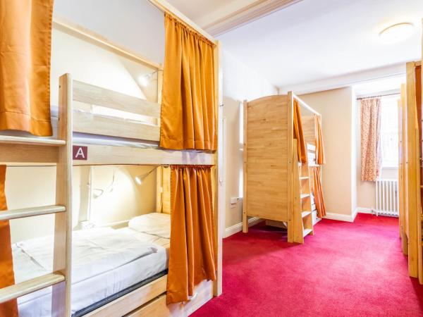 Palmers Lodge Swiss Cottage : photo 1 de la chambre lit dans dortoir premier pour femmes 12 lits