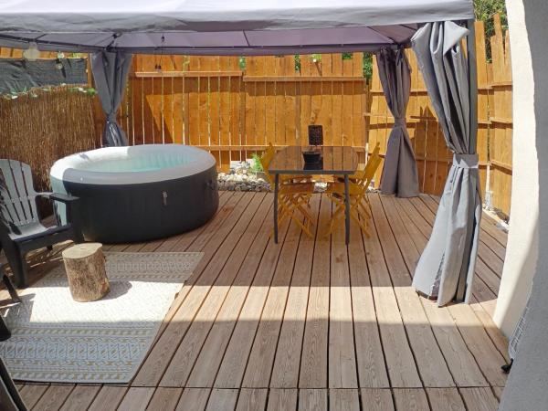 L'Entre-Nous Carcassonne : photo 4 de la chambre chambre double deluxe