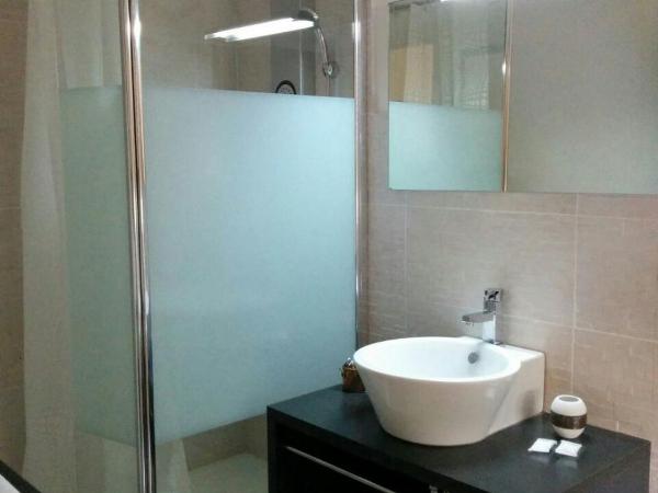 Luci A San Siro : photo 4 de la chambre chambre double avec salle de bains privative