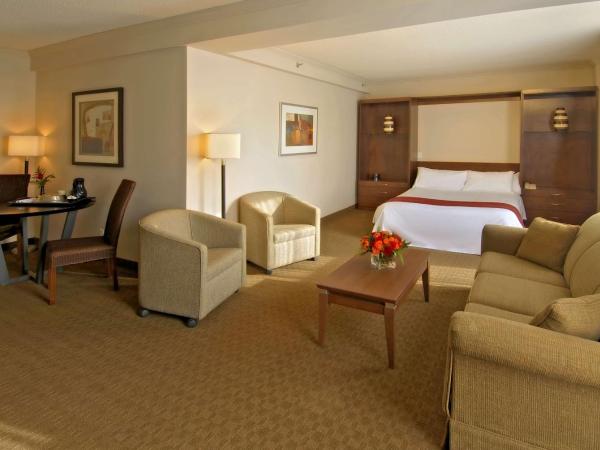 Best Western Plus Lamplighter Inn & Conference Centre : photo 3 de la chambre suite lit queen-size avec canapé-lit - non-fumeurs