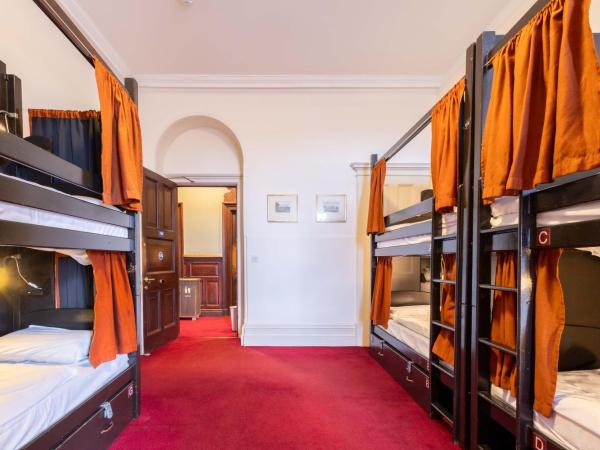 Palmers Lodge Swiss Cottage : photo 2 de la chambre lit dans dortoir mixte de 6 lits