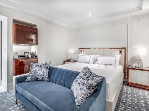 AZUR Legacy Collection Hotel : photo 4 de la chambre emerald king