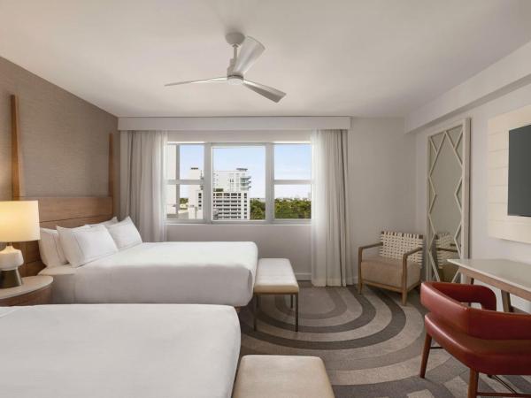 Hilton Cabana Miami Beach Resort : photo 1 de la chambre hébergement 2 lits queen-size standard - vue sur ville