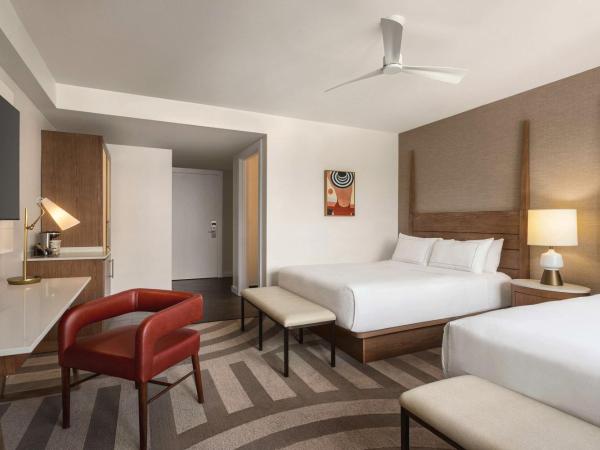 Hilton Cabana Miami Beach Resort : photo 2 de la chambre hébergement 2 lits queen-size standard - vue sur ville