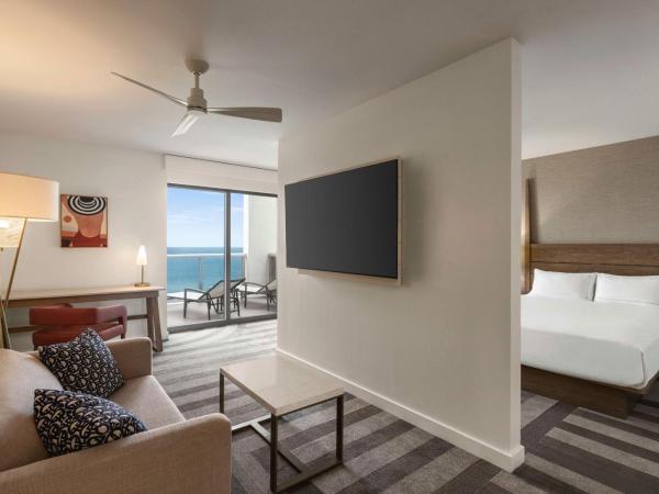 Hilton Cabana Miami Beach Resort : photo 3 de la chambre suite junior 1 lit king-size avec balcon - côté océan