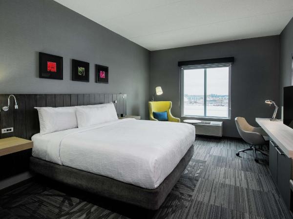Hilton Garden Inn Winnipeg South : photo 1 de la chambre chambre lit king-size