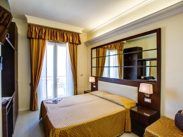 Hotel Caesar Paladium : photo 4 de la chambre chambre double ou lits jumeaux supérieure - vue sur mer
