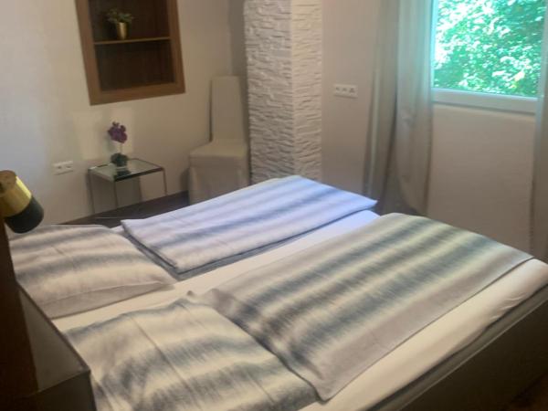 Joel Living : photo 4 de la chambre grande chambre double