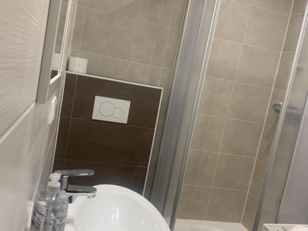 Joel Living : photo 5 de la chambre grande chambre double