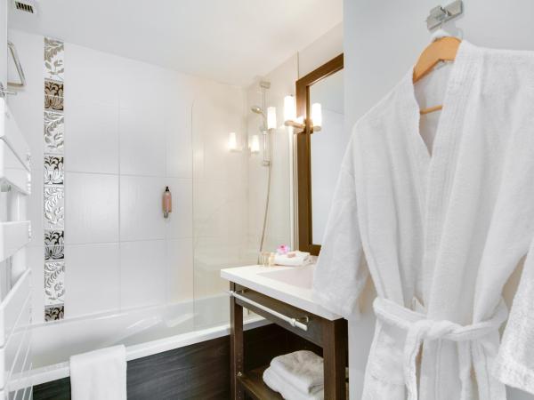 Seven Urban Suites Nantes Centre : photo 2 de la chambre chambre lit king-size supérieure