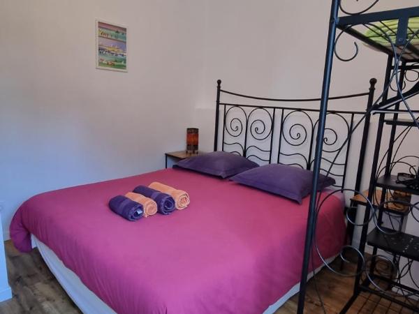 Appartements Couleurs de Mer CANCALE : photo 1 de la chambre appartement 1 chambre