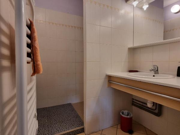 Appartements Couleurs de Mer CANCALE : photo 2 de la chambre appartement 1 chambre