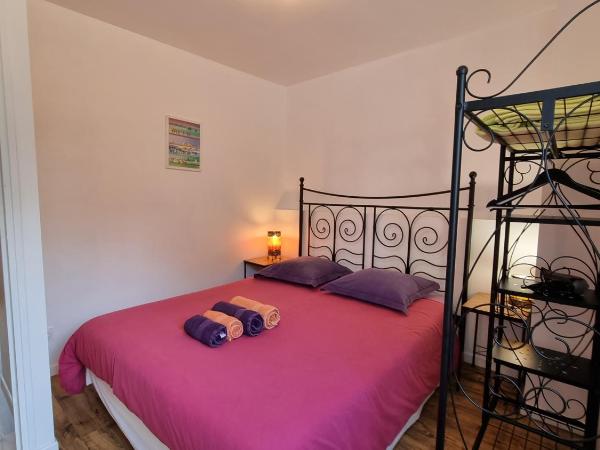 Appartements Couleurs de Mer CANCALE : photo 3 de la chambre appartement 1 chambre