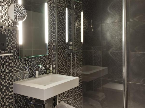 Hôtel Le Rohan, centre Cathédrale : photo 6 de la chambre suite