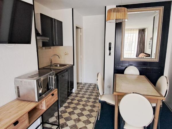 Appart'hôtel Le Trianon : photo 7 de la chambre appartement 1 chambre