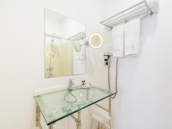 Lisboa Prata Boutique Hotel : photo 7 de la chambre chambre lits jumeaux - vue sur rue