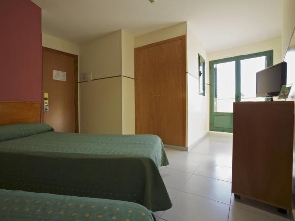El Jardi : photo 4 de la chambre chambre lits jumeaux avec terrasse