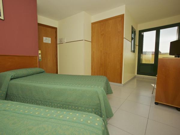 El Jardi : photo 6 de la chambre chambre lits jumeaux avec terrasse