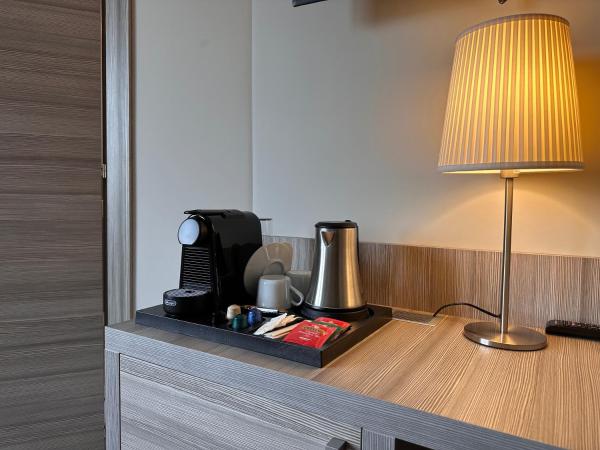 Art Suite nel Cuore di Napoli : photo 2 de la chambre chambre quadruple deluxe