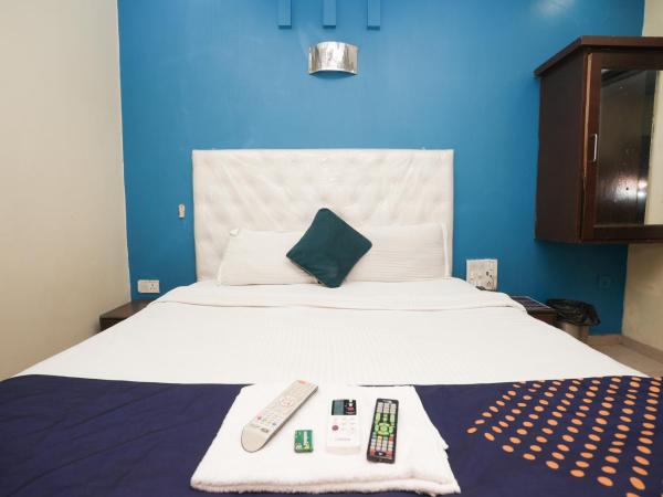 Hotel Om Residency : photo 10 de la chambre chambre double deluxe