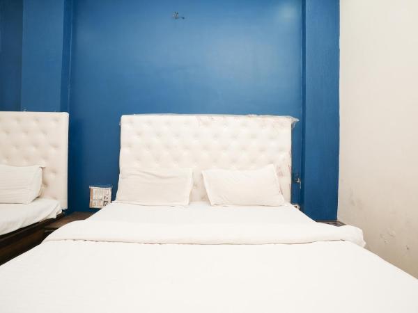 Hotel Om Residency : photo 1 de la chambre chambre familiale deluxe