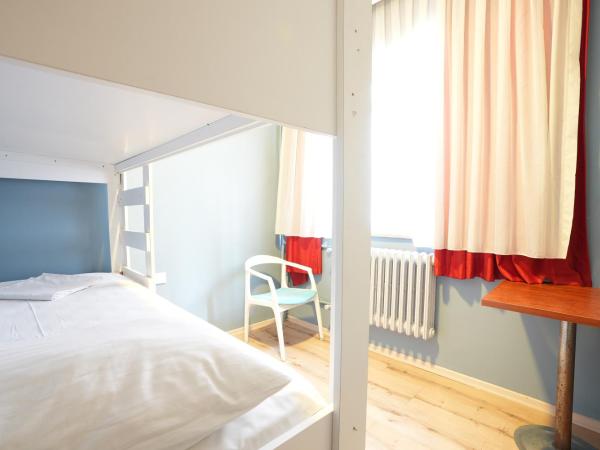 Cheers Vintage Hostel : photo 5 de la chambre lit dans dortoir mixte de 4 lits