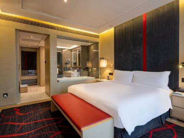 Hilton Xi'an High-tech Zone : photo 5 de la chambre suite 1 chambre deluxe lit king-size