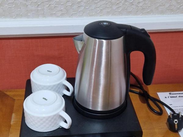 Hotel des Arts - Cite Bergere : photo 7 de la chambre chambre double